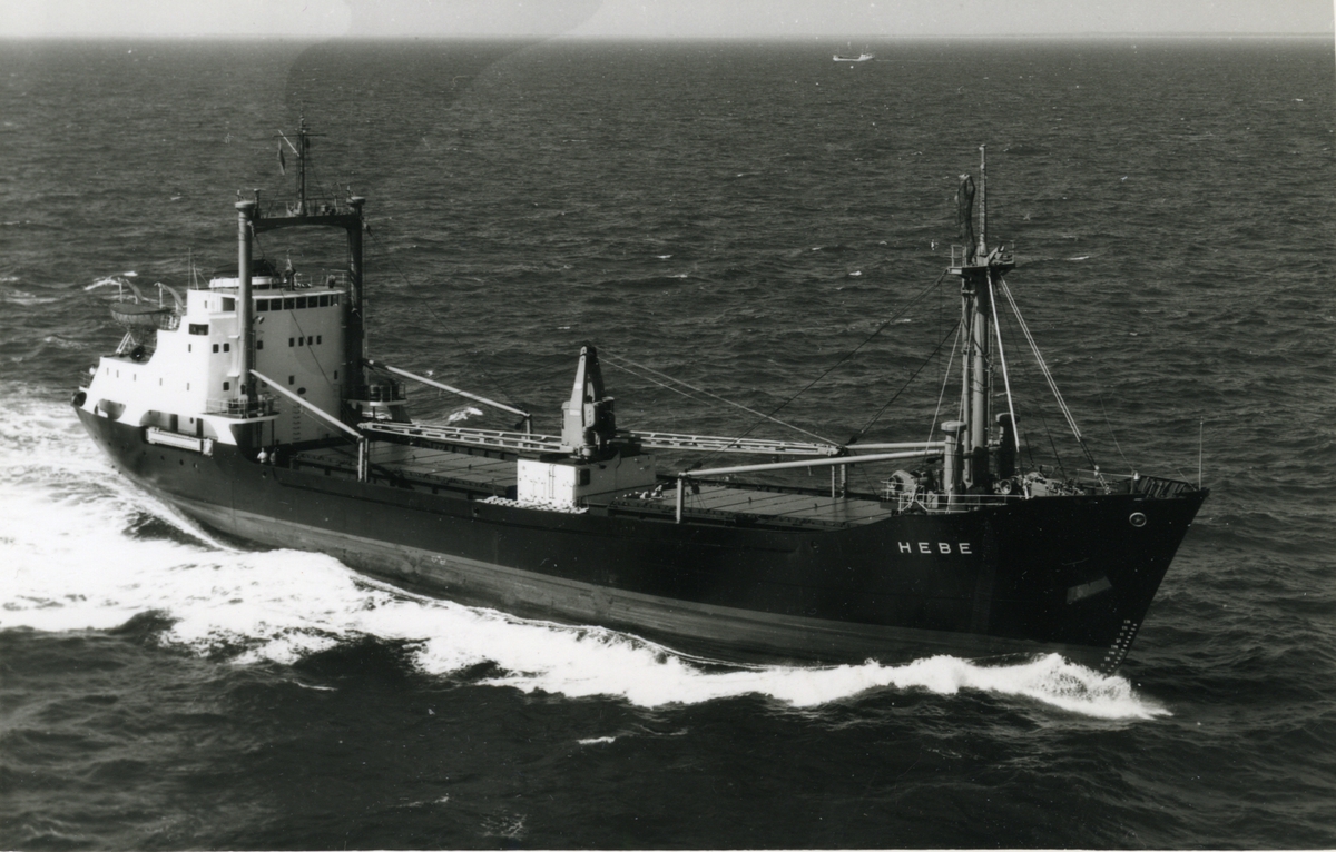 Ägare:/1962-82/: Finska Ångfartygs AB. Hemort: Helsingfors.