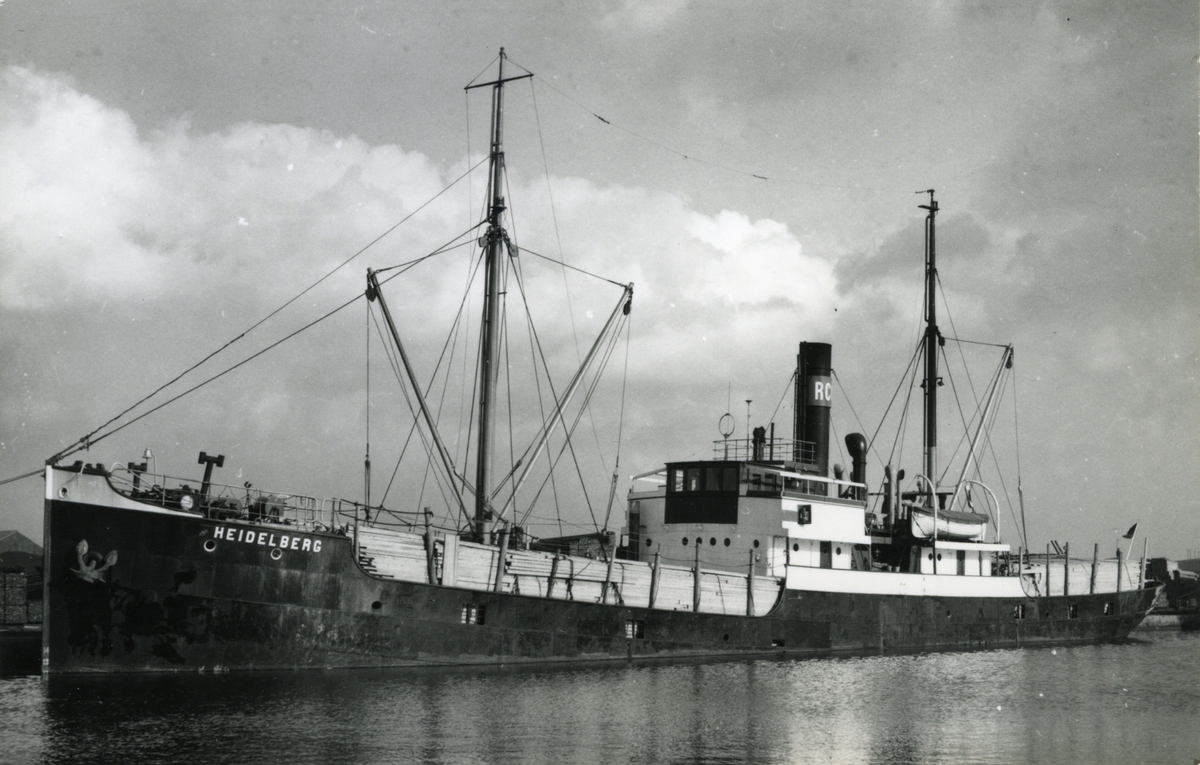 Ägare:/1953-60/: Karl Gribel. Hemort: Lübeck.