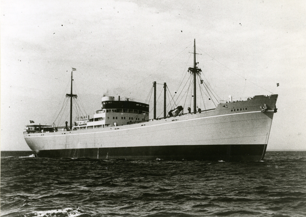 Ägare:/1945-50/: Skibs A/S Herstein. Hemort: Oslo.