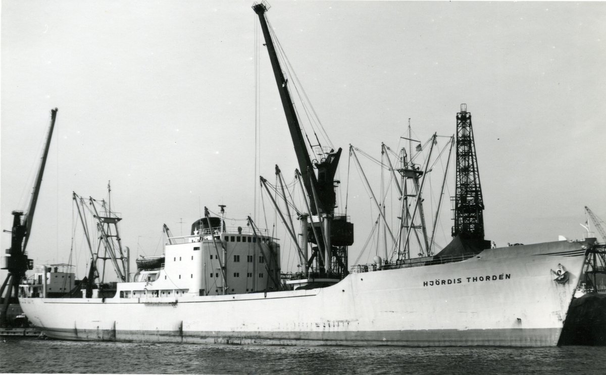 Ägare:/1953-65/: Uddevalla Rederi AB. Hemort: Uddevalla.