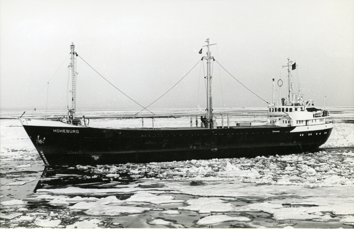 Ägare:/1965-72/: Julius Penns & Sohn O.H.G. Hemort: Hamburg.