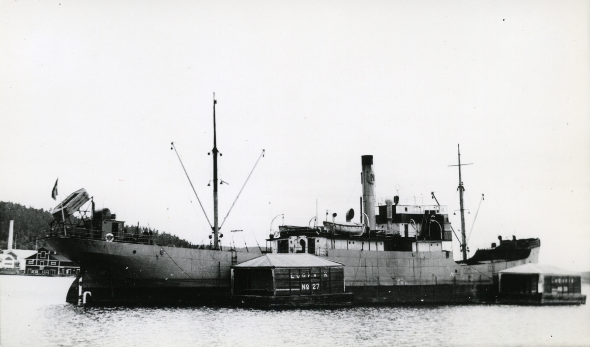 Ägare:/1947-60/: Rederi AB Norrland. Hemort: Härnösand.