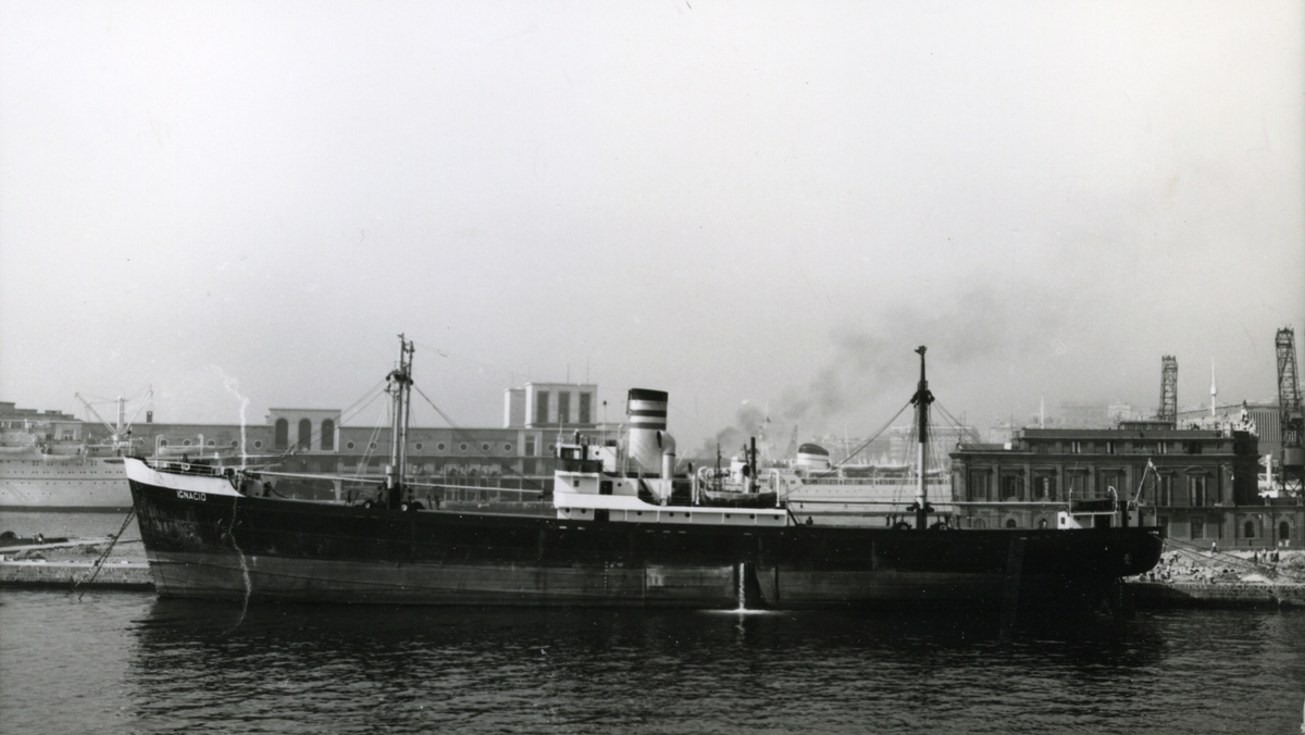 Ägare:/1966-72/: Naviera Manati S.A. Hemort: Panama.