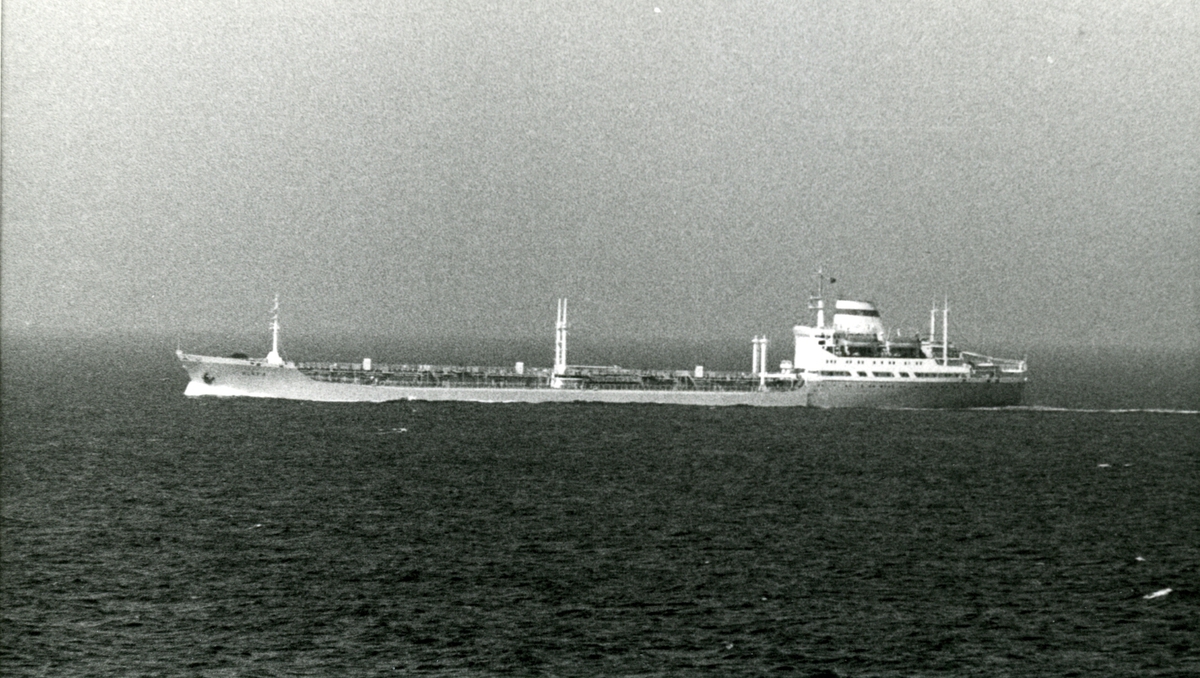 Ägare:/1969-89/: S.S.S.R. - Novorossiysk Shipping Co. Hemort: Novorossiysk.