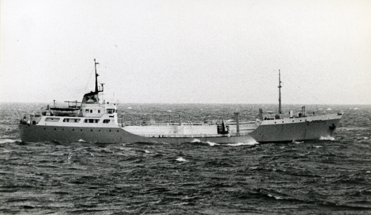 Ägare:/1968-89/: Naviera Montanesa S.A. Hemort: Santander.