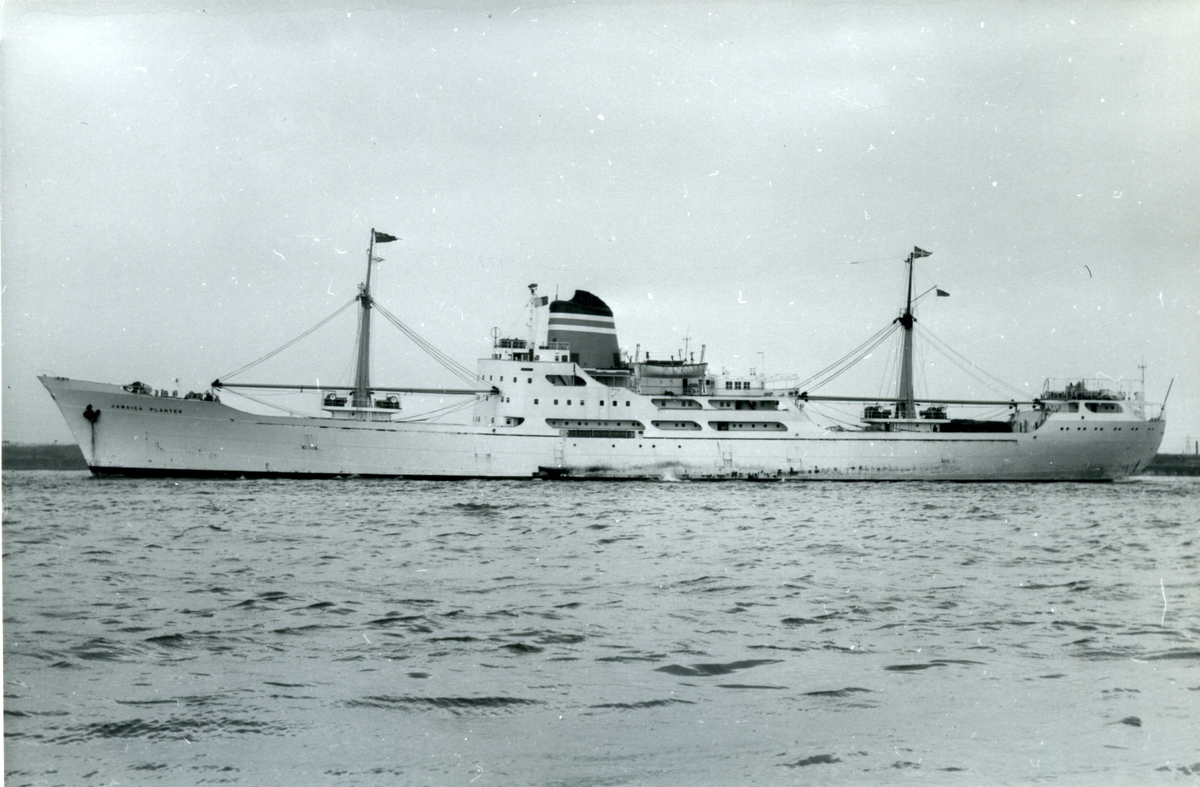 Ägare:/1959-74/: Jamaica Banana Producers Steamship Co. Ltd. Hemort: Kingston.