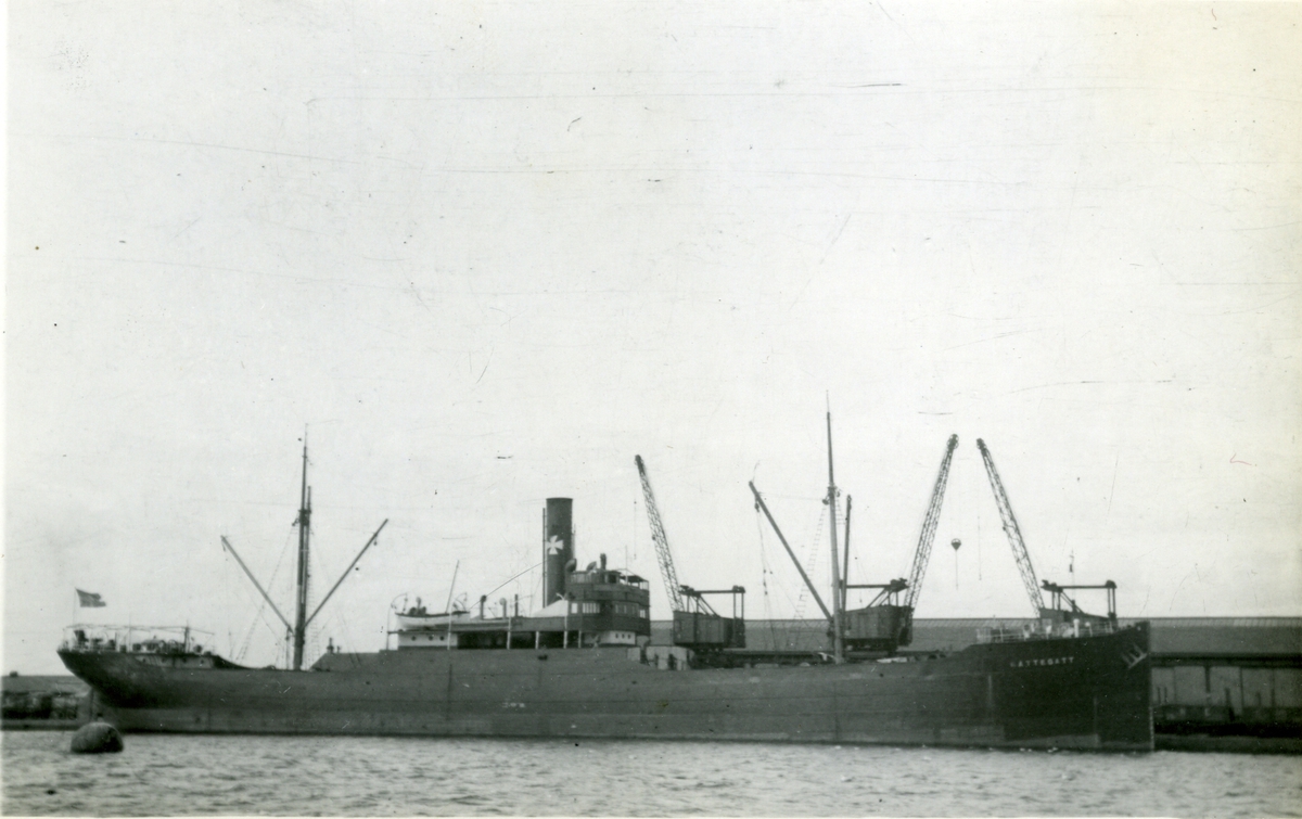 Ägare:/1932-41/: Rederi AB AEolus, /1941-53/: Rederi AB Orvar. Båda med hemort: Helsingborg.