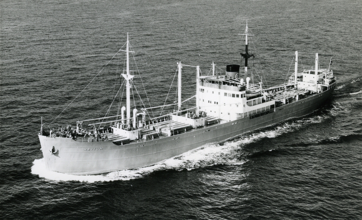 Ägare:/1943-59/: Trafik AB Grängesberg - Oxelösund. Hemort: Stockholm.
