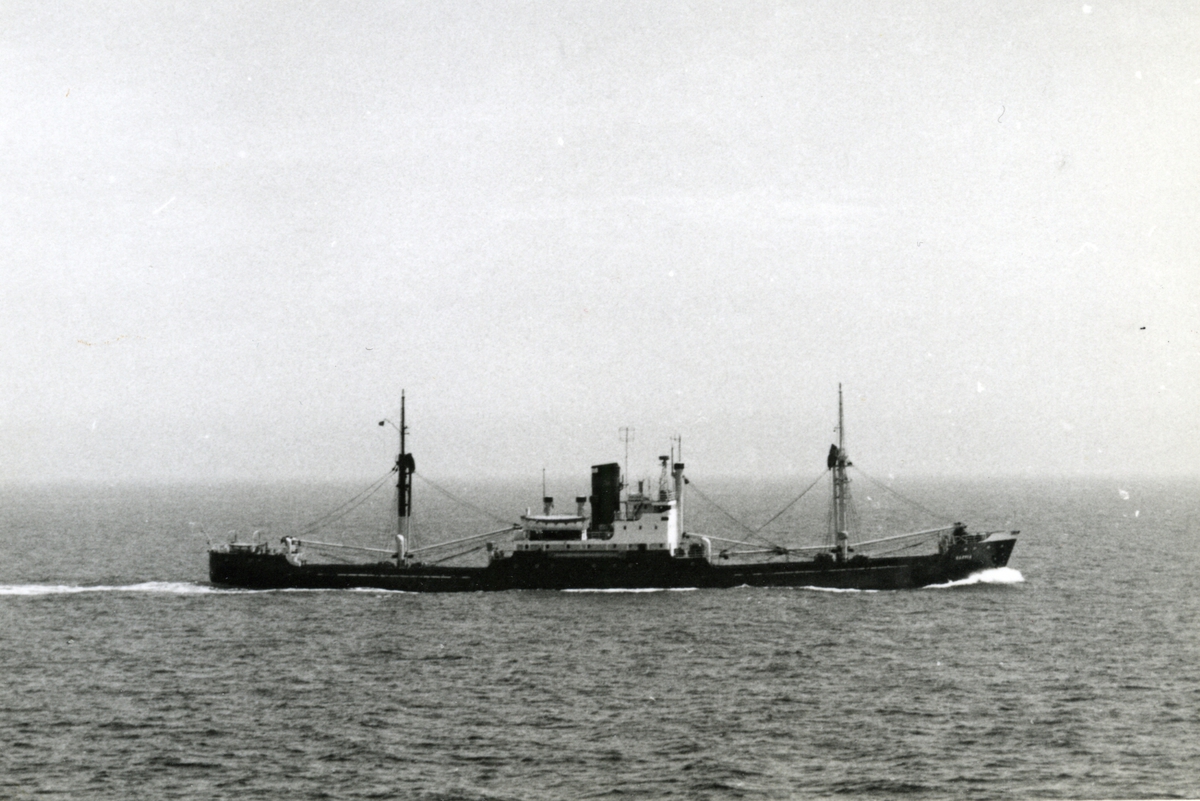 Ägare:/    -79/: S.S.S.R. - Latvian Shipping Co. Hemort: Riga.
