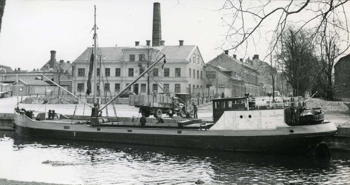 Ägare:/1957-65/: Otto Krenz. Hemort: Hamburg.