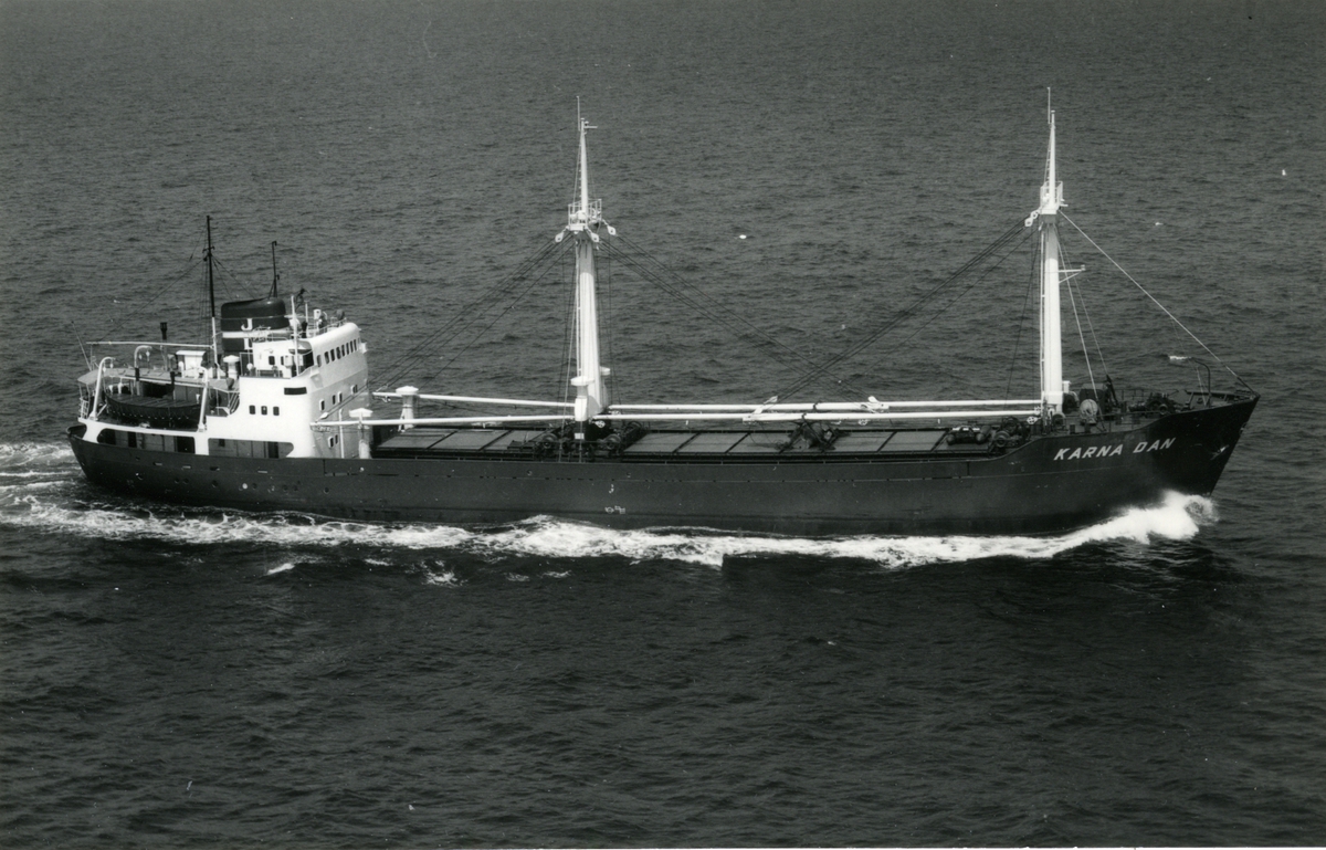 Ägare:/1956-62/: Rederiet Ocean A/S. Hemort: Esbjerg.