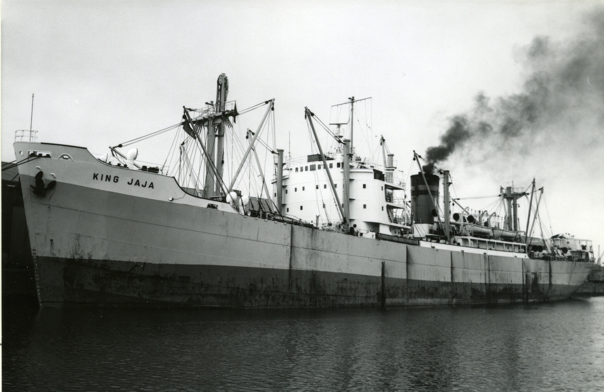 Ägare:/1959-75/: Nigerian National Shipping Line, Ltd. Hemort: Lagos.