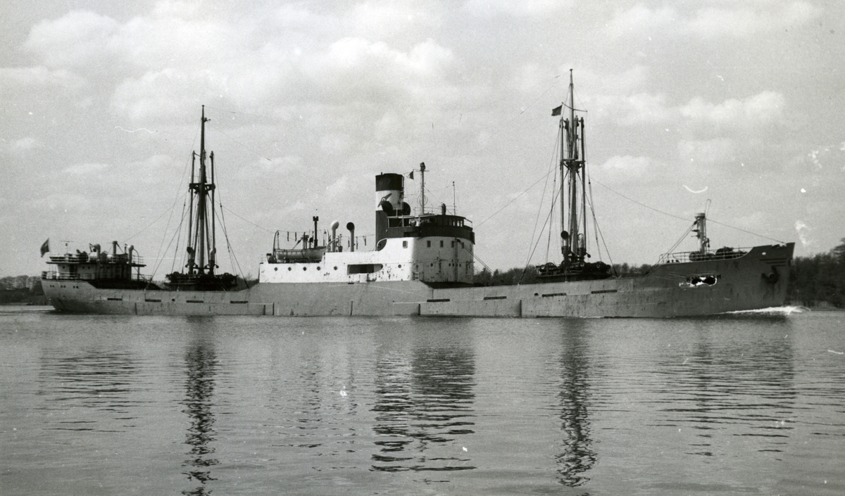 Ägare:/1966-72/: Compania Naviera Rasko S.A. Hemort: Panama.
