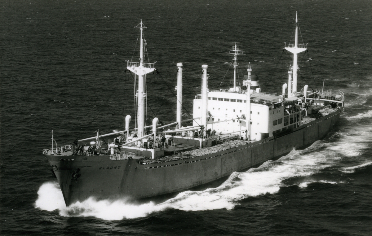Ägare:/1959-73/: Czechoslovak Ocean Shipping. Hemort: Praha.