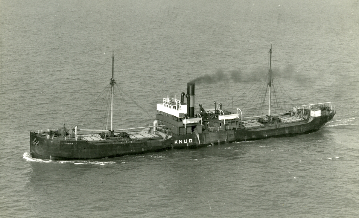Ägare:/1945-53/: Det Forenede Dampskibs-Selskab A/S. Hemort: Aalborg.