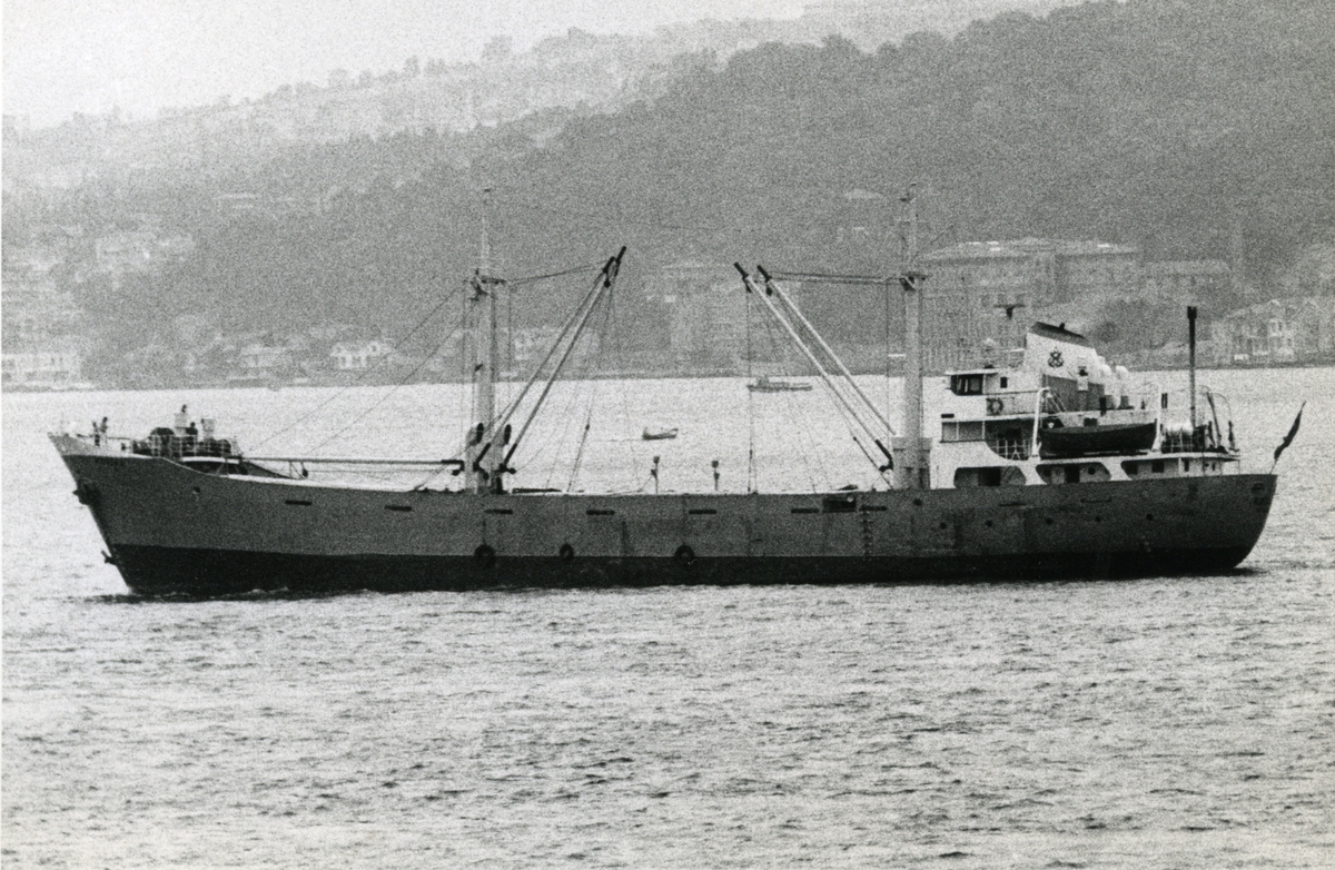 Ägare:/1961-87/: D.B. Deniz Nakliyati T.A.S. Hemort: Istanbul.