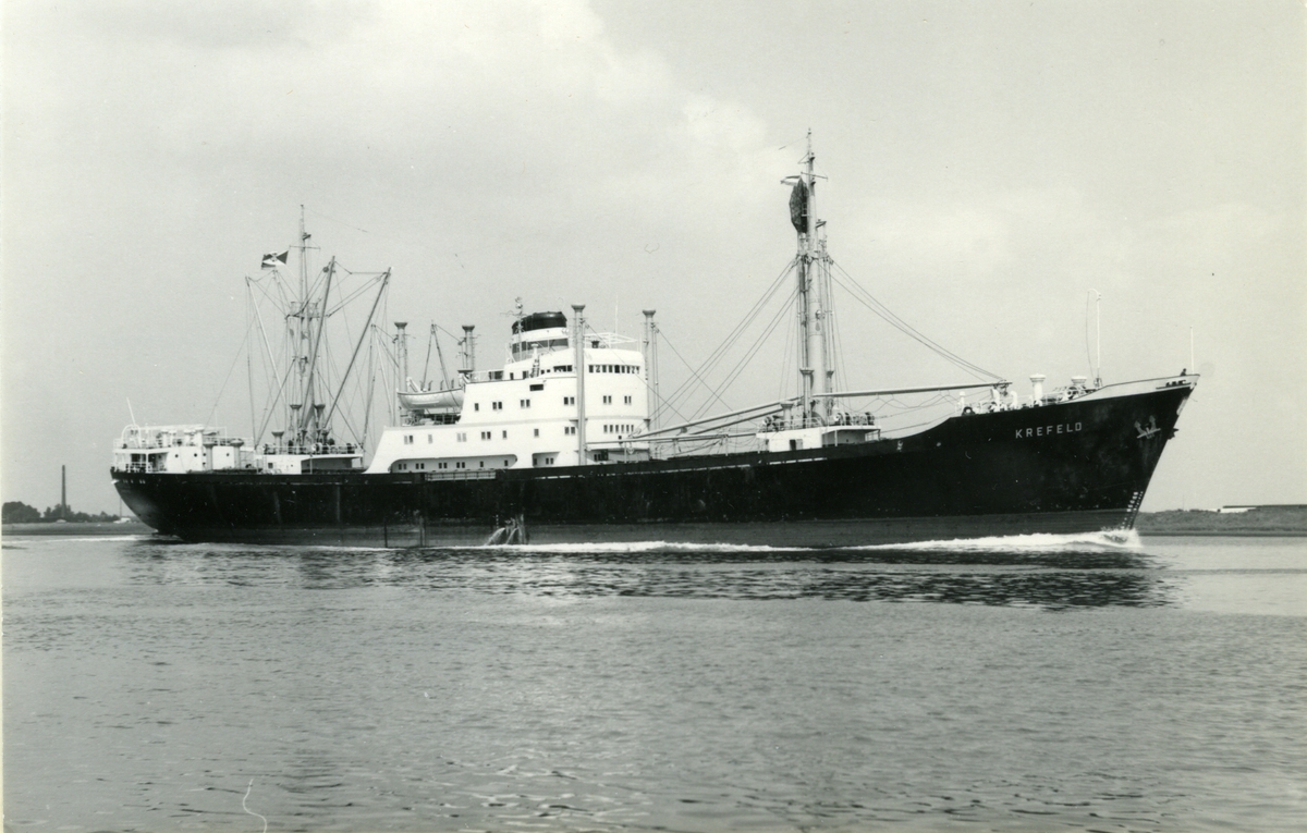 Ägare:/1970-71/: Hapag-Lloyd A.G. Hemort: Hamburg.