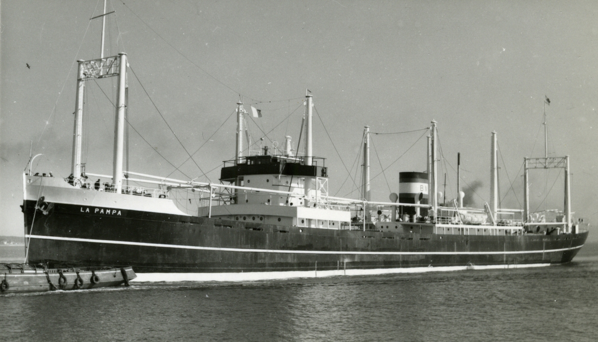 Ägare:/1938-64/: Buries Markes, Ltd. Hemort: London.