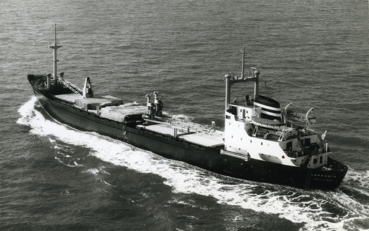 Ägare:/1962-83/: Finska Ångfartygs AB. Hemort: Helsingfors.
