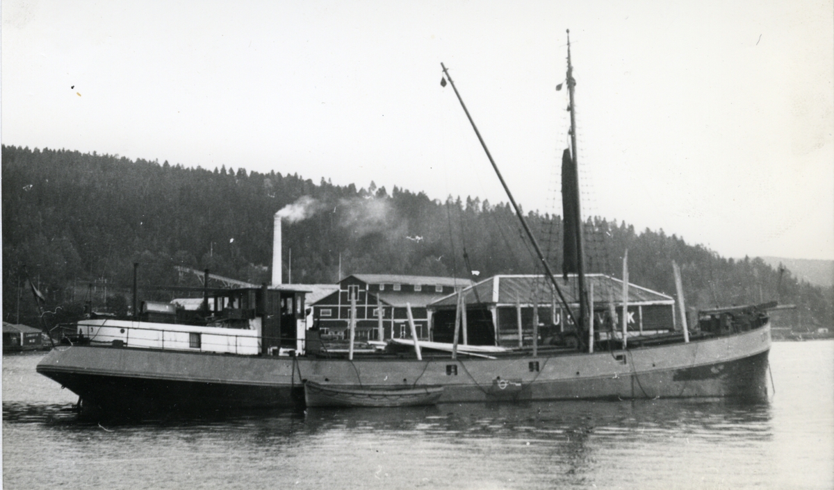 Ägare:/1947-60/: ett partrederi, Huvudredare: S.R. Eissens. Hemort: Delfzijl.