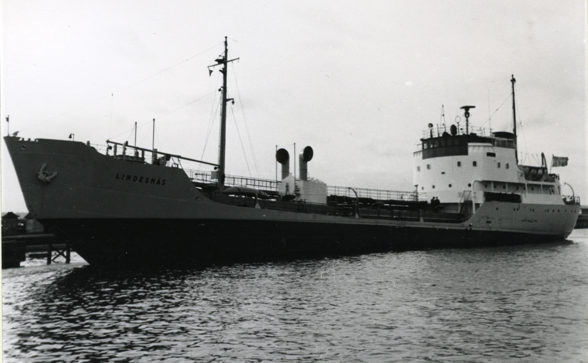 Ägare:/1950-57/: Rederi AB Nordstjernan. Hemort: Stockholm.