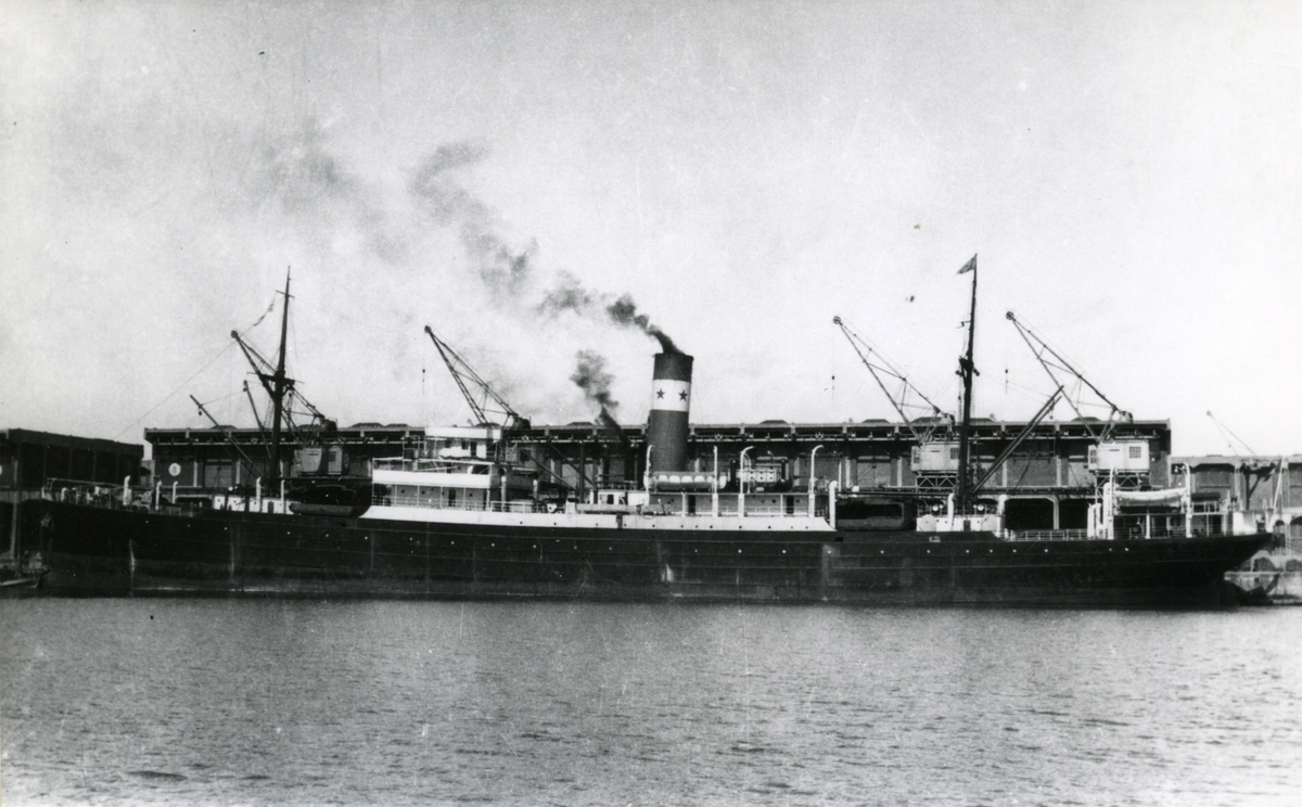 Ägare:/1913-40, 194 -48/: Chargeurs Réunis, Compagnie Francaise de Navigation á Vapeur S.A. Hemort: Le Havre.