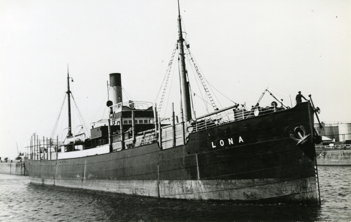 Ägare:/1935-42/: Ese Banck. Hemort: Helsingborg.