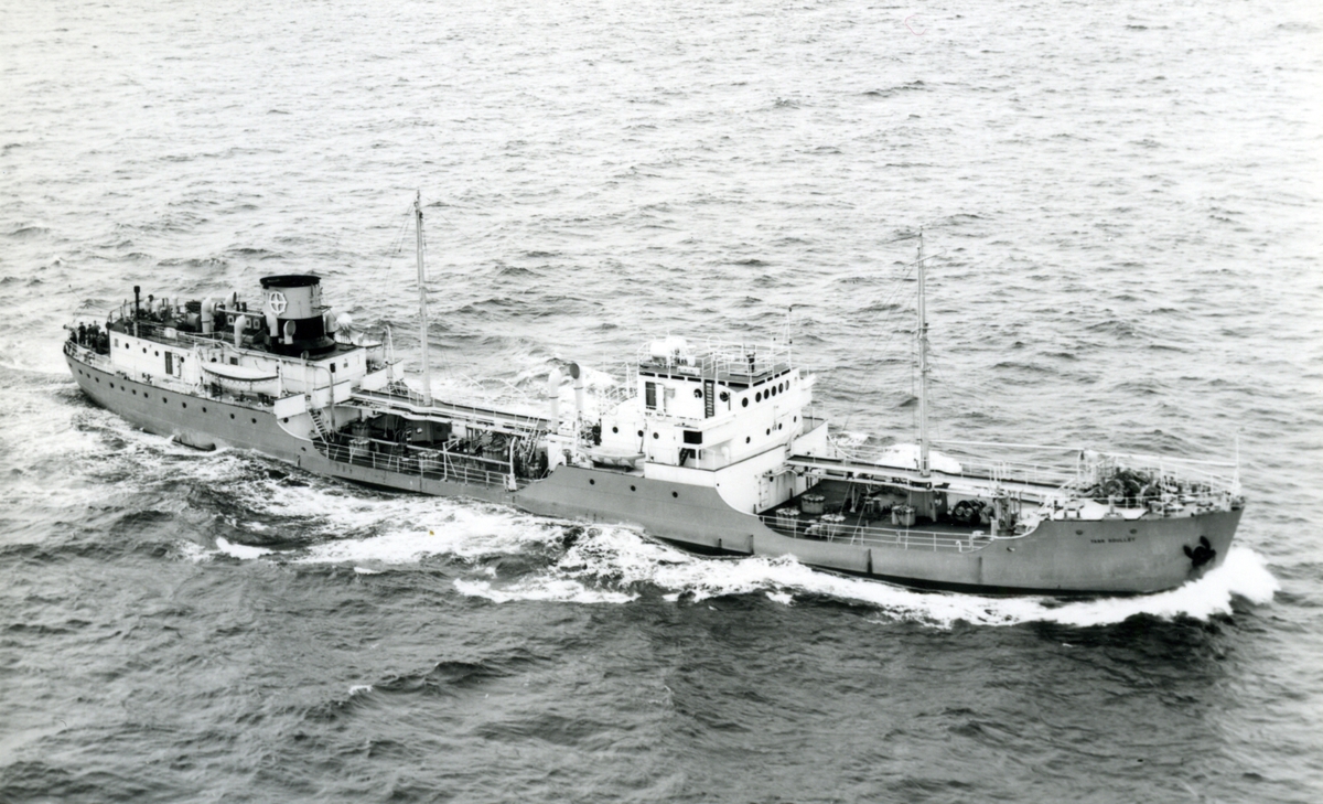 Ägare:/1948-60/: Société Navale Delmas-Vieljeux S.A. Hemort: La Rochelle.
