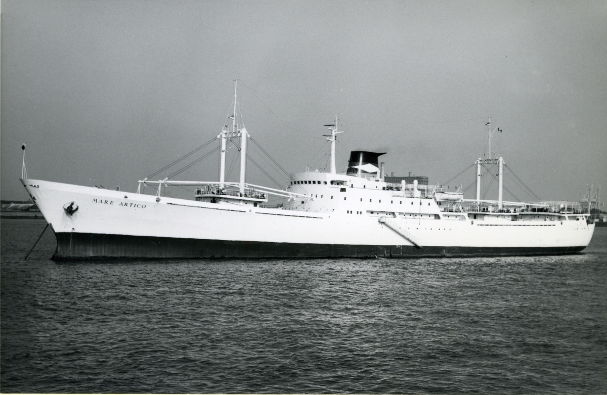 Ägare:/1974-79/: Oriens Societá di Navigazione p.A. Hemort: Palermo.