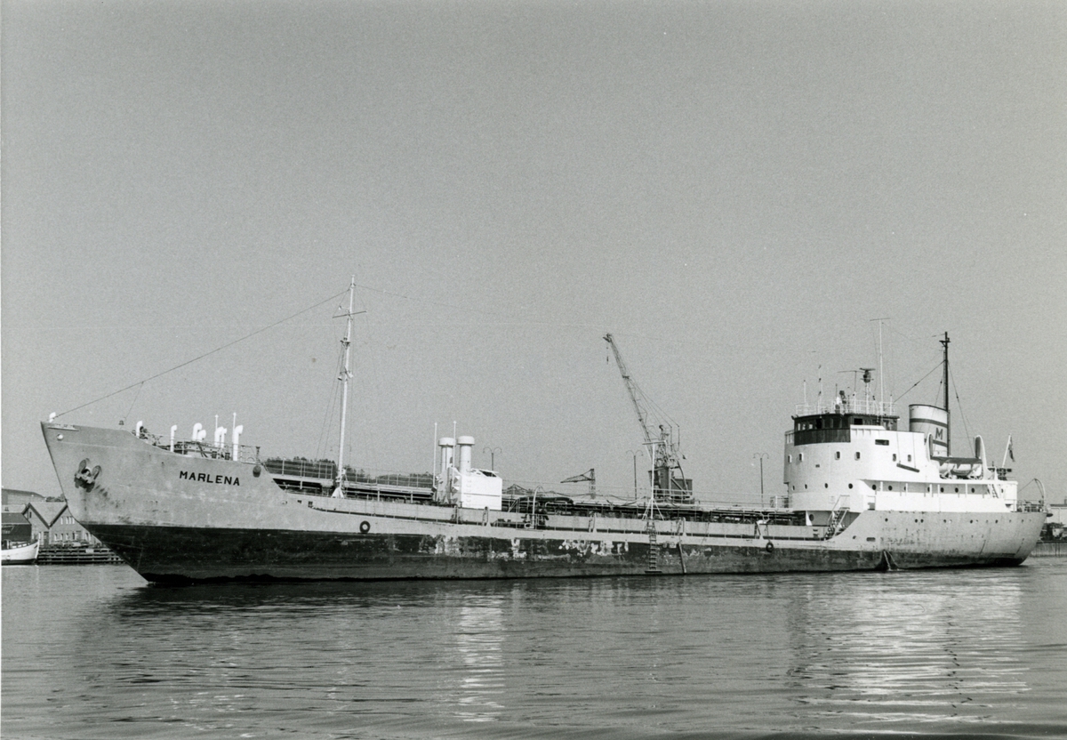 Ägare:/1968-71/: ett partrederi, Huvudredare: K.G. Simonsson. Hemort: Göteborg.