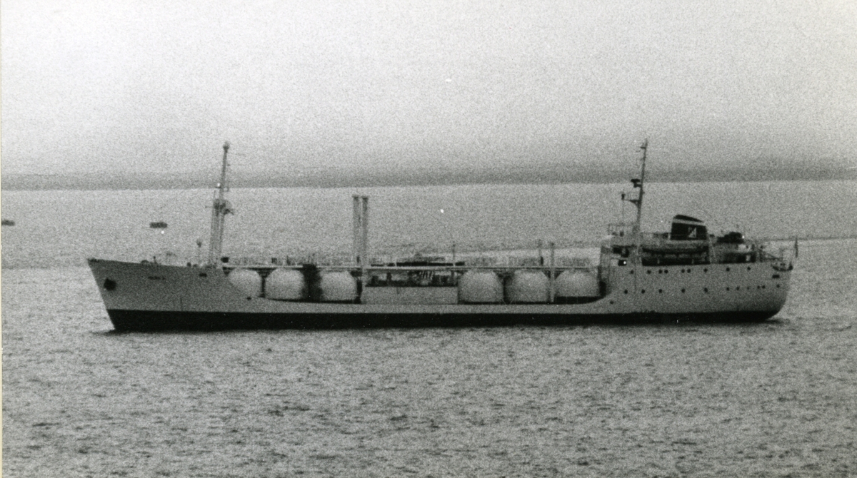 Ägare:/1966-76/: Marvenios Compania Naviera S.A. Hemort: Peiraievs.