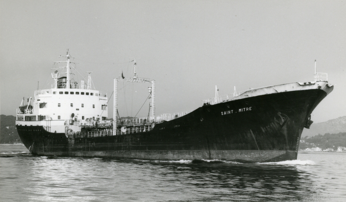 Ägare:/1975-85/: Fouquet-Sacop Maritime. Hemort: Marseille.