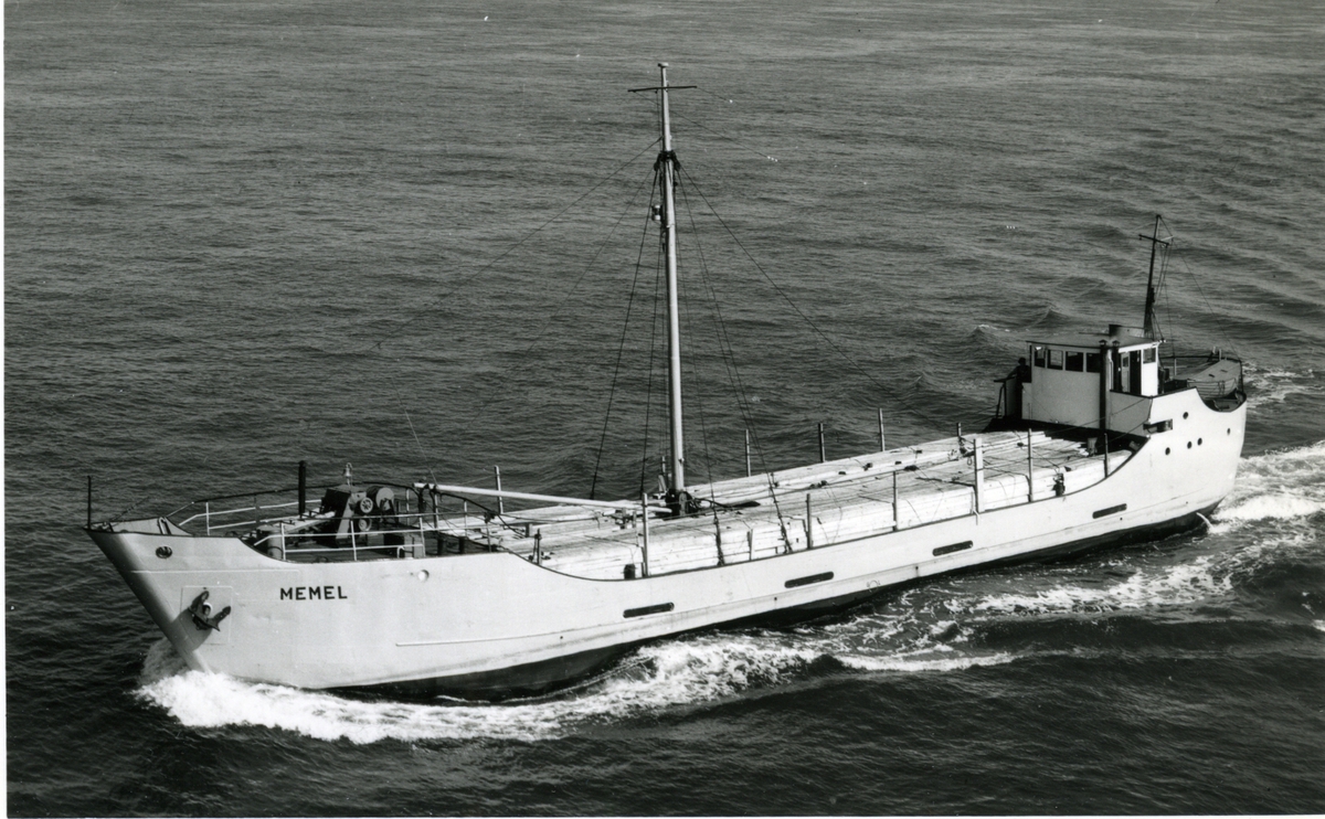 Ägare:/1948-54/: Korrespondentredare: Helmut Bastian. Hemort: Bremen.