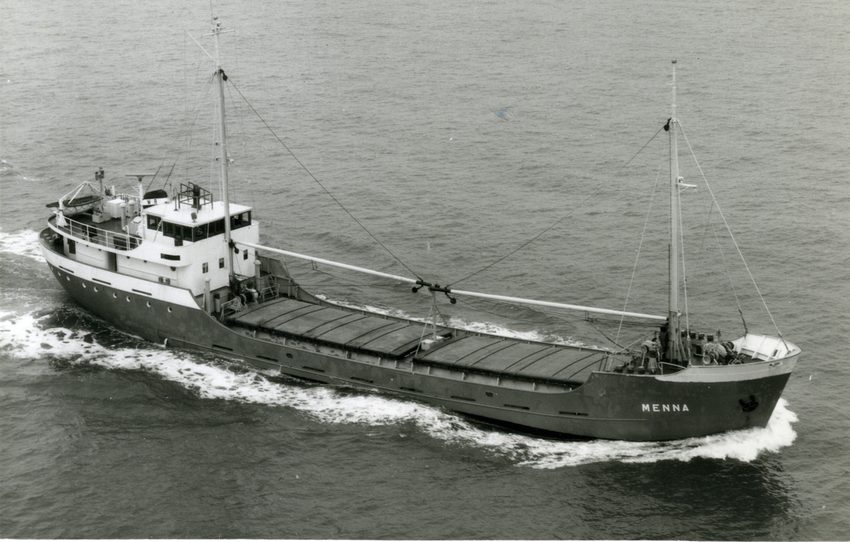 Ägare:/1965-75/: N.V. Wijnne & Barends Cargadoors- & Agentuurkantooren. Hemort: Delfzijl.