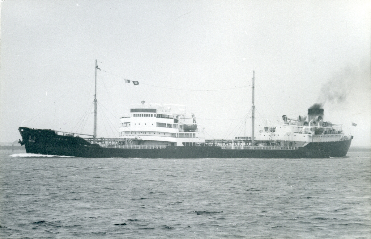Ägare:/1959-74/: Theo. Papadimitriou. Hemort: Peiraievs.