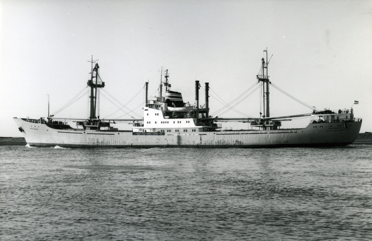 Ägare:/1972-76/: Hanseatic Scheepvaart Mij. N.V. Hemort: Willemstad.