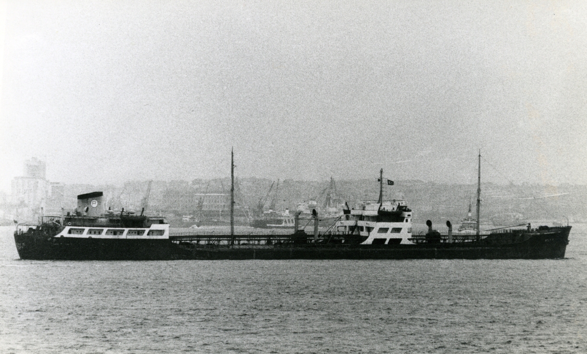 Ägare:/1976-83/: Nely Shipping Co. Ltd. Hemort: Peiraievs.