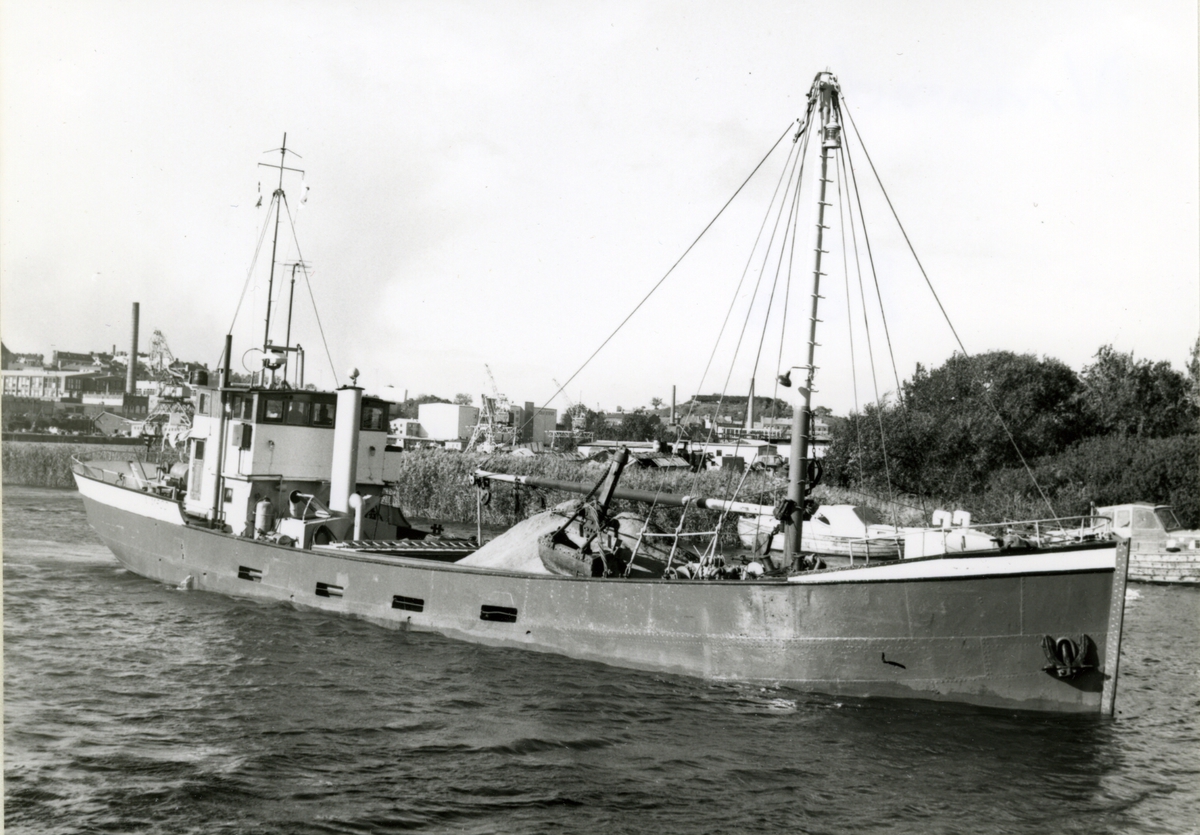 Ägare:/1969-73/: Lars-Olov Jansson., /1973-76/: V.G.V. Rederi AB. Båda med hemort: Stockholm.