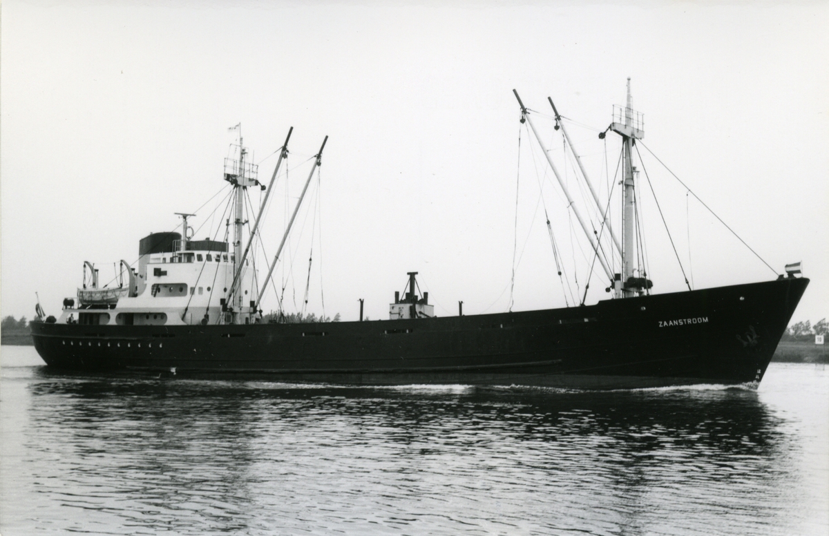 Ägare:/1952-68/: N.V. Hollandsche Stoomboot Mij. Hemort: Amsterdam.