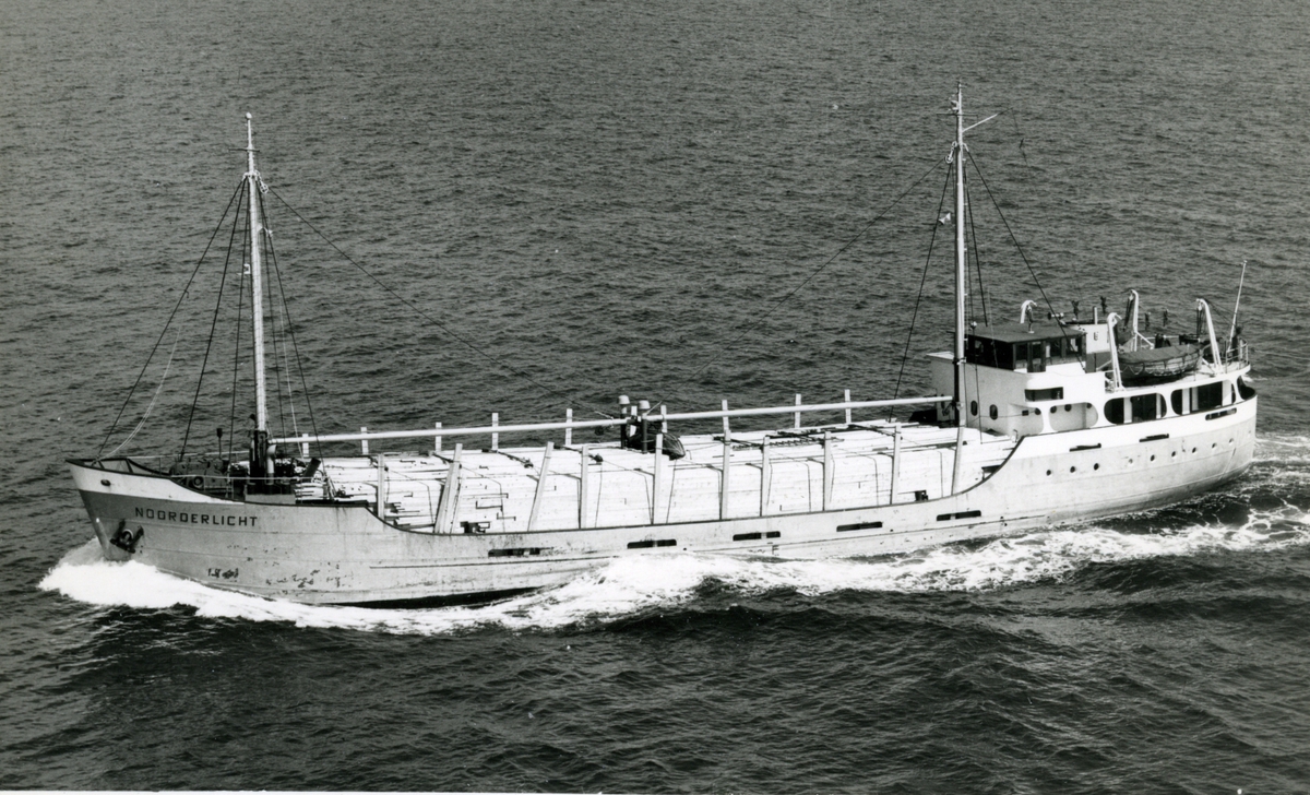 Ägare:/1953-5 /: Rederij Noorderlicht. Hemort: Delfzijl.