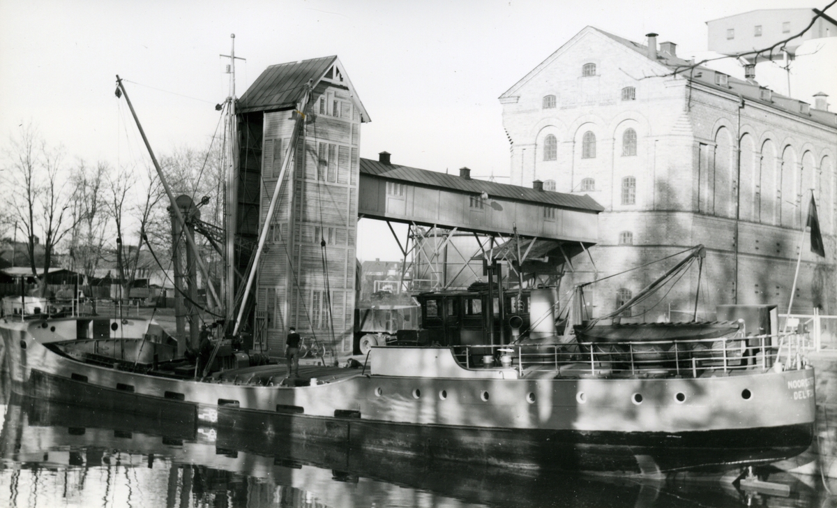 Ägare:/1954-69/: J. van der Molen. Hemort: Delfzijl.
