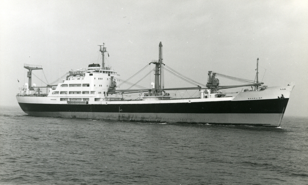 Ägare:/1965-77/: Charente Steamship Co. Ltd. Hemort: Liverpool.