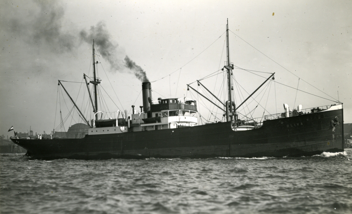 Ägare:/1936-42/: Argo Reederei Richard Adler & Co. Hemort: Bremen.