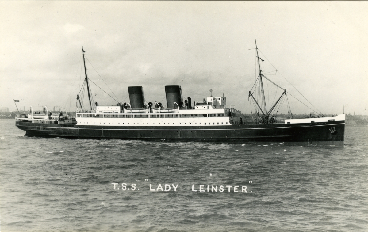 Album 6, foto 105
Refoto gm B & A Feilden, (UK)
