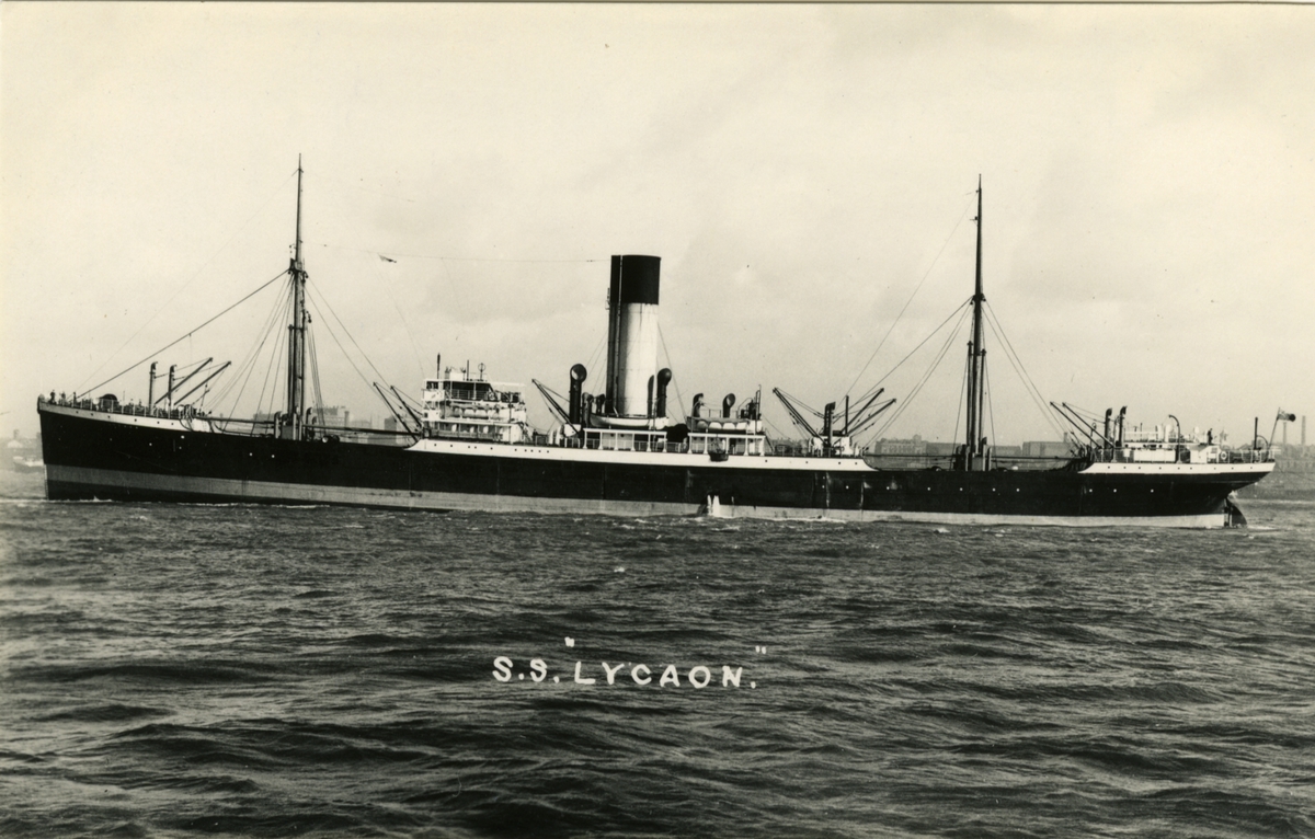 Album 6, foto 163
Refoto gm B & A Feildern (UK)