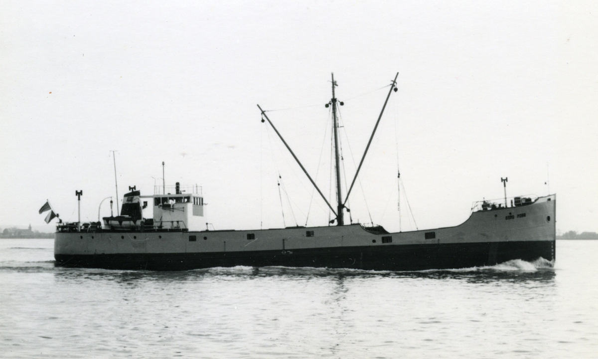 Ägare:/1957-58/: Partenreederei M/S Otto Porr. Hemort: Hamburg.