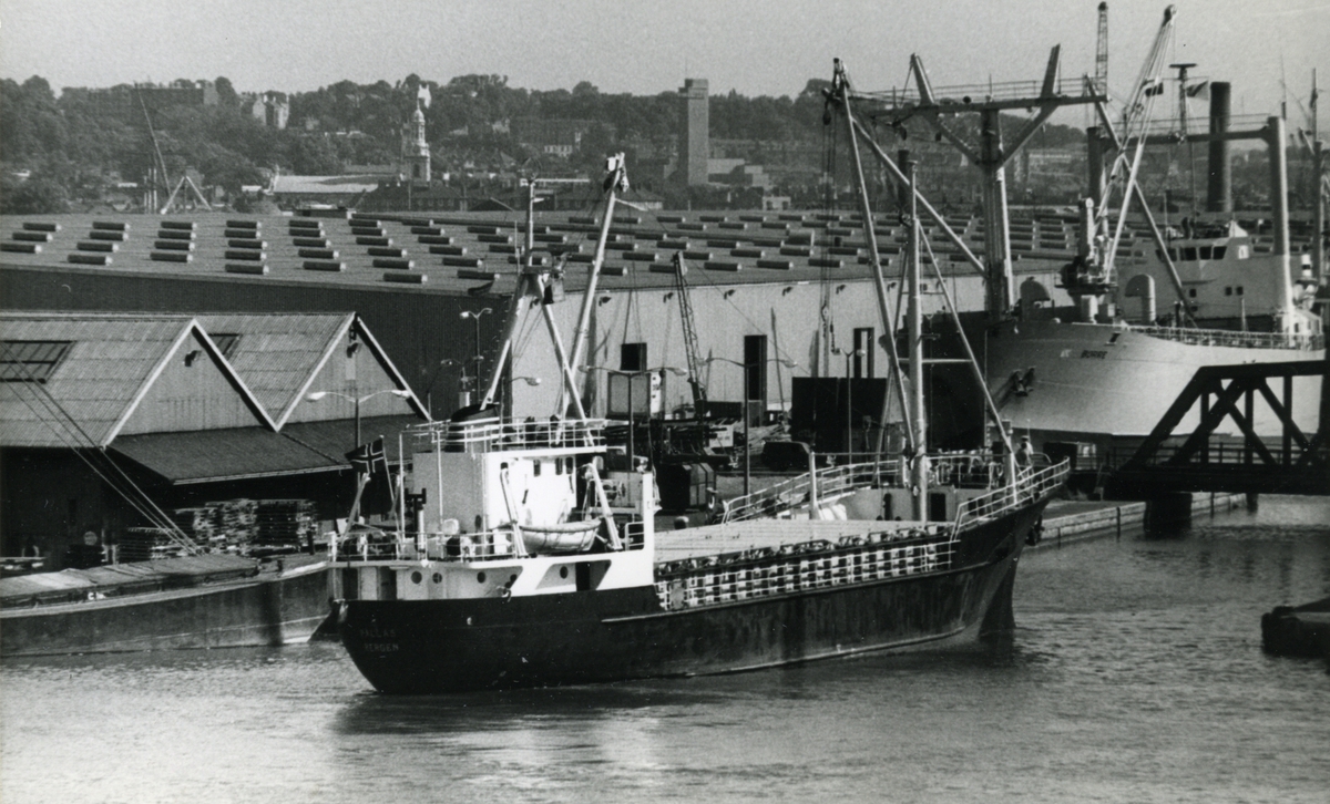 Ägare:/1969-72/: Det Bergenske Dampskibsselskab A/S. Hemort: Bergen.