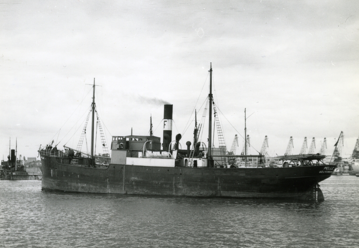 Ägare:/1940-51/: Rederi AB Falkvik. Hemort: Sölvesborg.
