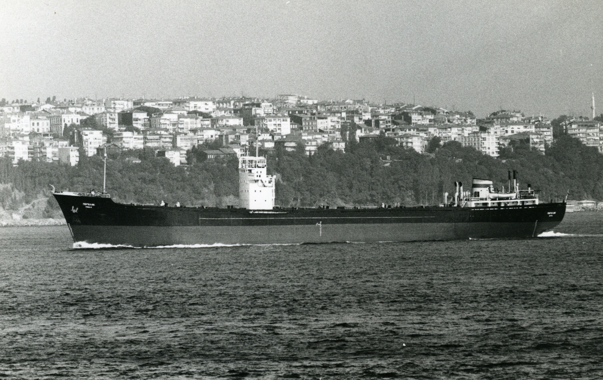 Ägare:/1970-87/: Navigation Maritime Bulgare. Hemort: Varna.