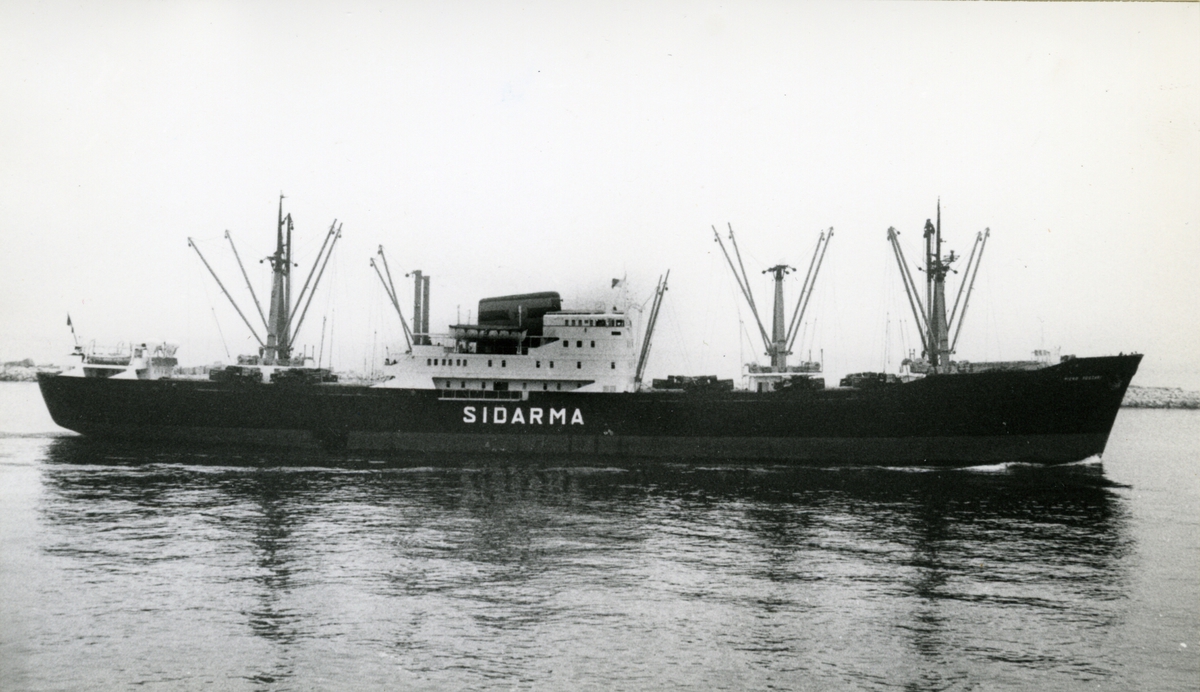 Ägare:/1968-77/: SIDARMA, Societá Italiana di Armamento S.p.A. Hemort: Venezia.